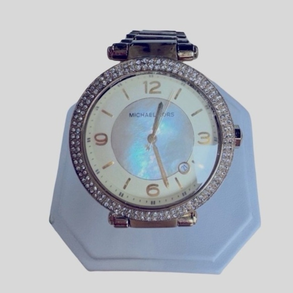 Michael Kors Parker MK5089 Gold Tone Crystal Watch MOP Dial New Battery